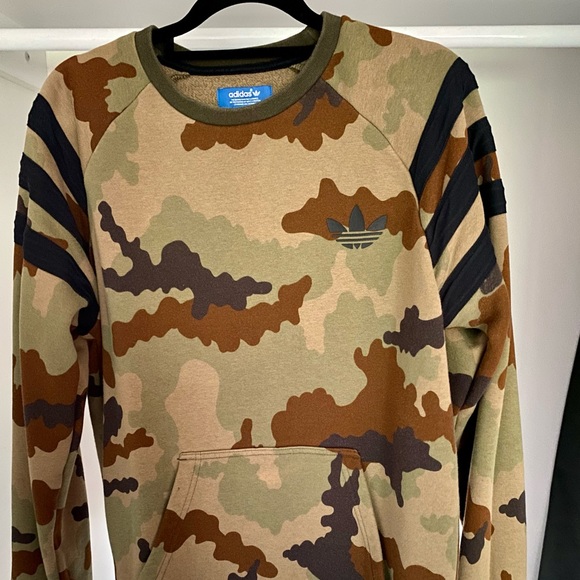 adidas Other - Adidas Camo Sweatshirt (SIZE S)